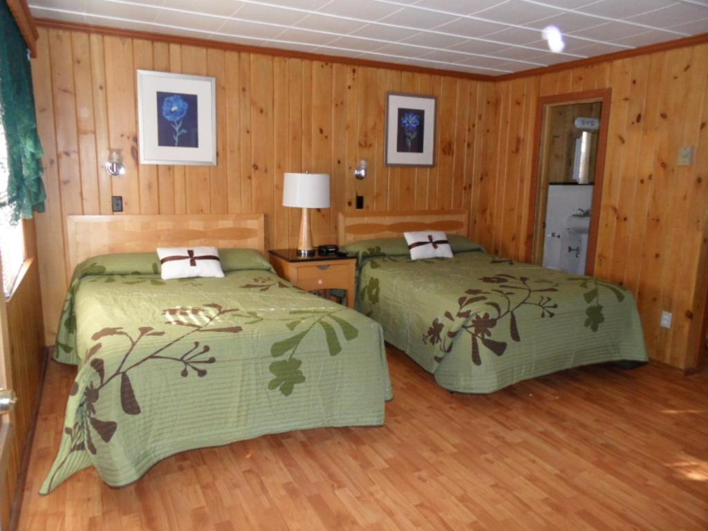 Seven Dwarfs Motel & Cabins Lake George Bilik gambar
